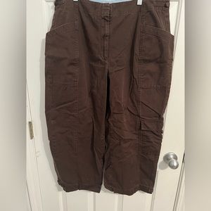 Christopher & banks brown cargo Capri pants